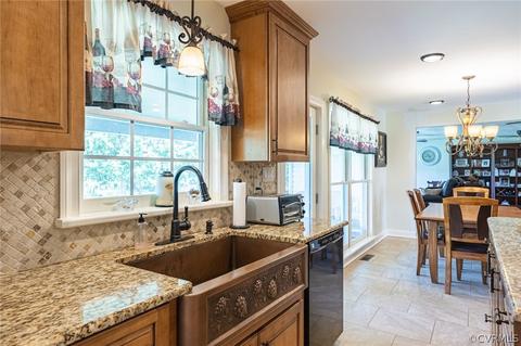 727 Eanes Rd, Kenbridge, VA 23944 photo 2