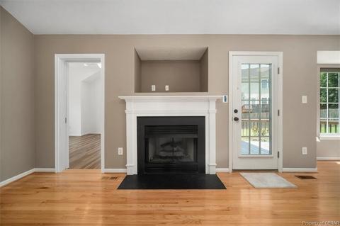 7412 Cox Cir, Gloucester, VA 23061 photo 9