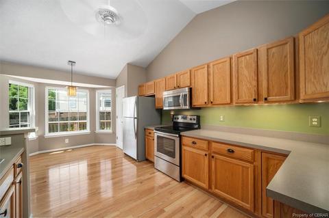 7412 Cox Cir, Gloucester, VA 23061 photo 14