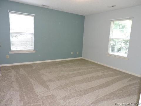 8286 Hamilton Dr, Gloucester, VA 23061 photo 15