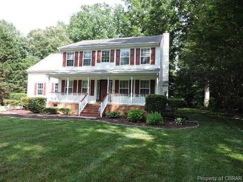 8286 Hamilton Dr, Gloucester, VA 23061 photo 3