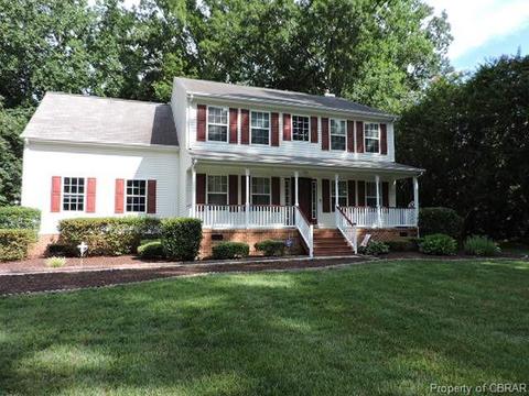 8286 Hamilton Dr, Gloucester, VA 23061 photo 1