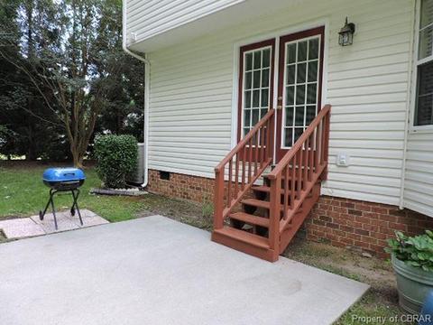 8286 Hamilton Dr, Gloucester, VA 23061 photo 23