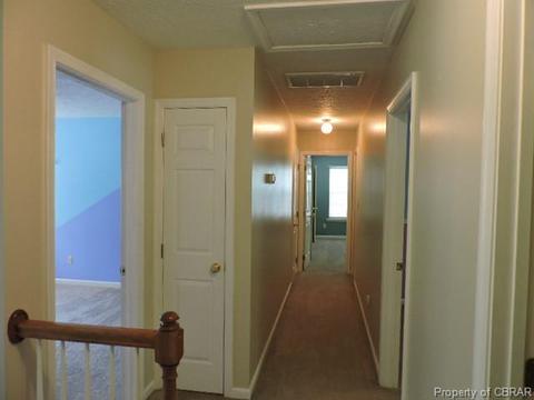 8286 Hamilton Dr, Gloucester, VA 23061 photo 13