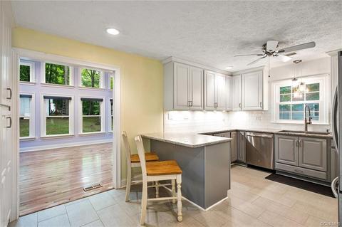 7105 Deer Run Ln, Midlothian, VA 23112 photo 8