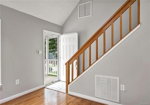 7105 Deer Run Ln, Midlothian, VA 23112 photo 4
