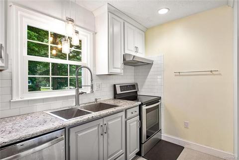 7105 Deer Run Ln, Midlothian, VA 23112 photo 11