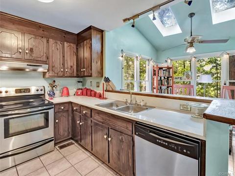 14601 Mill Spring Cir, Midlothian, VA 23112 photo 8