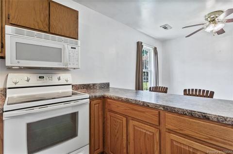 1875 Highland Dr, Gloucester Point, VA 23062 photo 15
