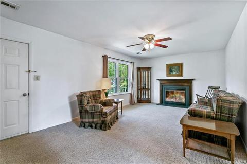 1875 Highland Dr, Gloucester Point, VA 23062 photo 6
