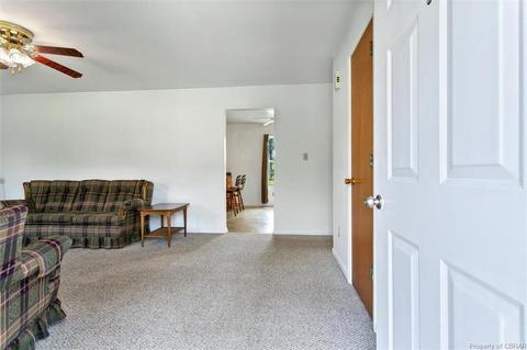 1875 Highland Dr, Gloucester Point, VA 23062 photo 5