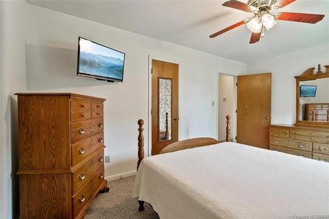 1875 Highland Dr, Gloucester Point, VA 23062 photo 28