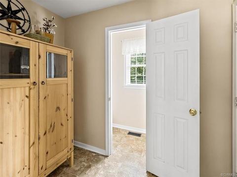 6118 Walking Path Ln, Midlothian, VA 23112 photo 12