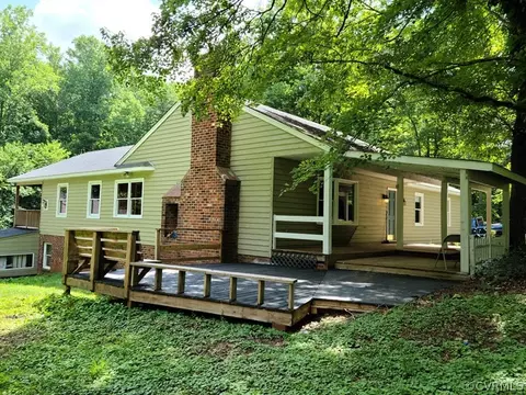 2462 E Deerpath Dr, Powhatan, VA 23139 photo 1