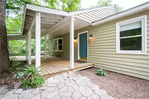 2462 E Deerpath Dr, Powhatan, VA 23139 photo 2