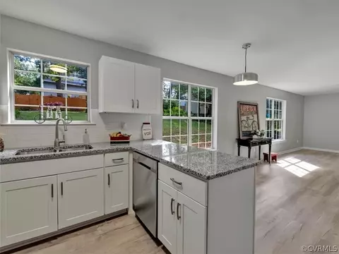 5327 Sylvan Rd, Richmond, VA 23225 photo 13