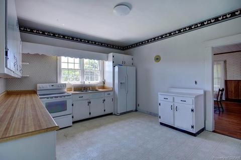 6217 Dutton Rd, Gloucester, VA 23061 photo 11