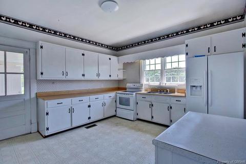 6217 Dutton Rd, Gloucester, VA 23061 photo 12