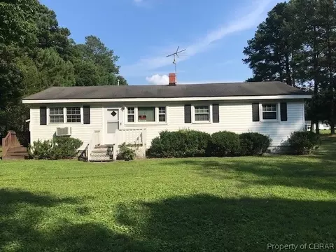 5245 Aberdeen Creek Rd, Gloucester, VA 23061 photo 1