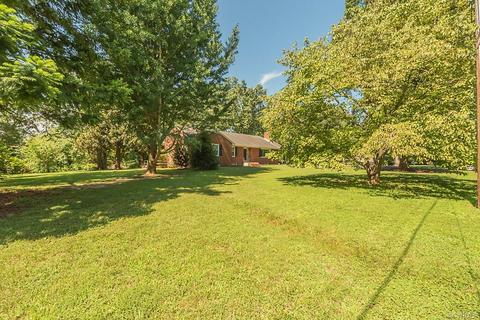 80 School St, Alberta, VA 23821 photo 3