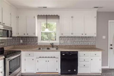 9302 Wareham Pl, Richmond, VA 23237 photo 9