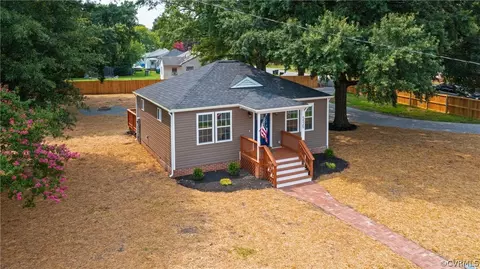 5525 Calvert Dr, Richmond, VA 23224 photo 1