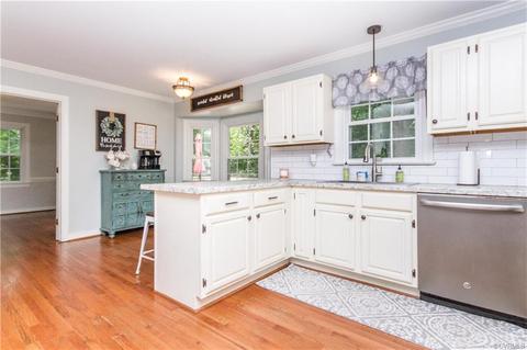 3902 Paces Ferry Rd, Chester, VA 23831 photo 5
