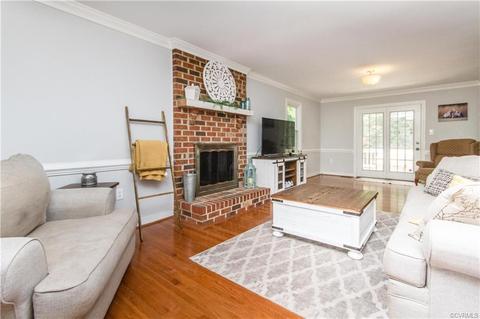 3902 Paces Ferry Rd, Chester, VA 23831 photo 2