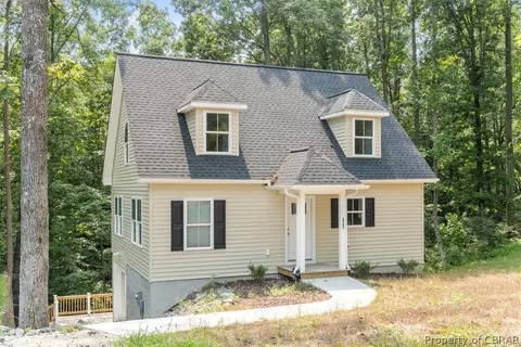 3798 Stream Dr, Gloucester, VA 23061 photo 3