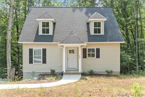 3798 Stream Dr, Gloucester, VA 23061 photo 2