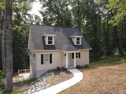 3798 Stream Dr, Gloucester, VA 23061 photo 9
