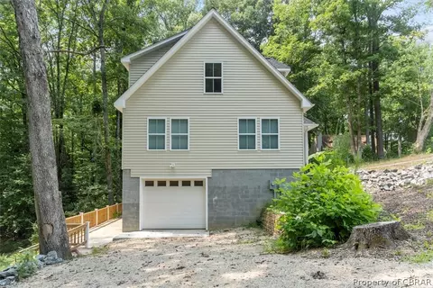 3798 Stream Dr, Gloucester, VA 23061 photo 5