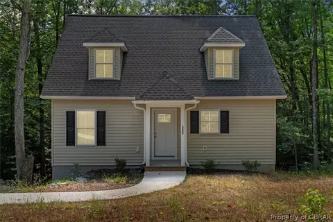 3798 Stream Dr, Gloucester, VA 23061 photo 1