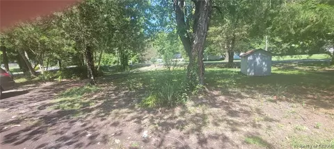 7995 Ark Rd, Gloucester, VA 23061 photo 2