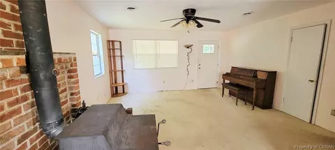 7995 Ark Rd, Gloucester, VA 23061 photo 5