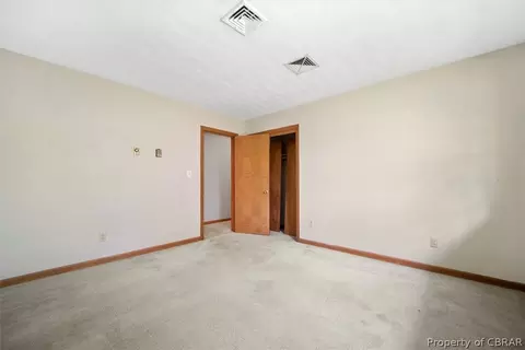 7783 Jordan Rd, Gloucester Point, VA 23062 photo 27