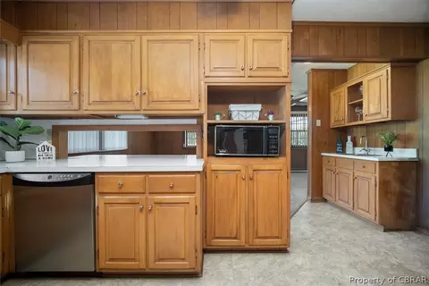 7783 Jordan Rd, Gloucester Point, VA 23062 photo 21