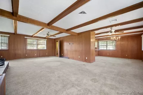 7783 Jordan Rd, Gloucester Point, VA 23062 photo 8