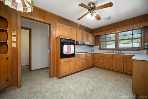 7783 Jordan Rd, Gloucester Point, VA 23062 photo 15