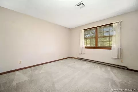 7783 Jordan Rd, Gloucester Point, VA 23062 photo 24