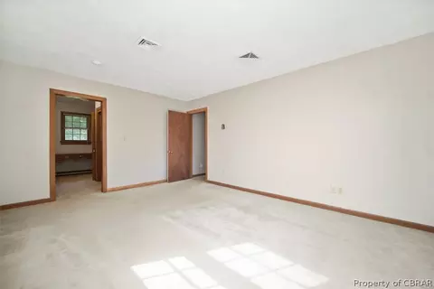 7783 Jordan Rd, Gloucester Point, VA 23062 photo 29