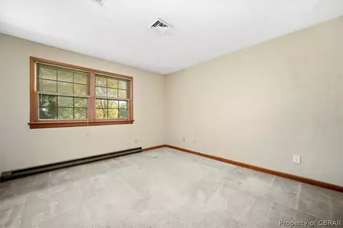 7783 Jordan Rd, Gloucester Point, VA 23062 photo 26