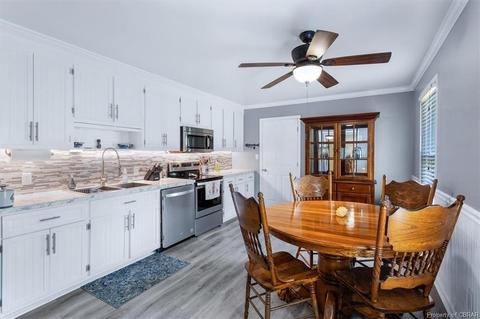 6599 Kimberly Dr, Gloucester, VA 23061 photo 11