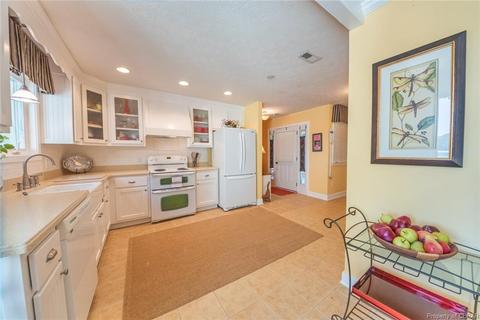 239 Baker Rd, Topping, VA 23169 photo 10