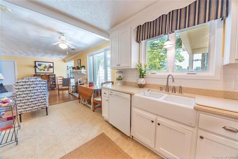 239 Baker Rd, Topping, VA 23169 photo 9