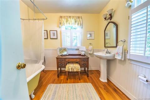 239 Baker Rd, Topping, VA 23169 photo 23
