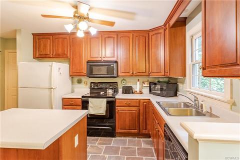 2911 Stone Creek Dr, Sandy Hook, VA 23153 photo 11