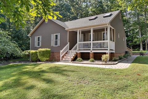 7119 Spring Trace Turn, Midlothian, VA 23112 photo 2