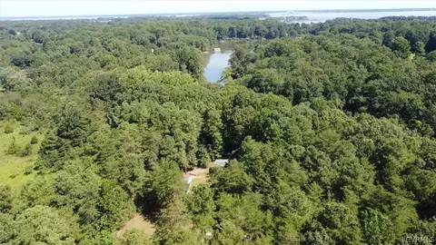 322 Willow Ln, Wake, VA 23176 photo 35