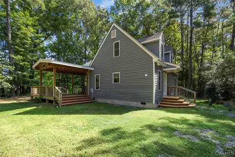 322 Willow Ln, Wake, VA 23176 photo 2